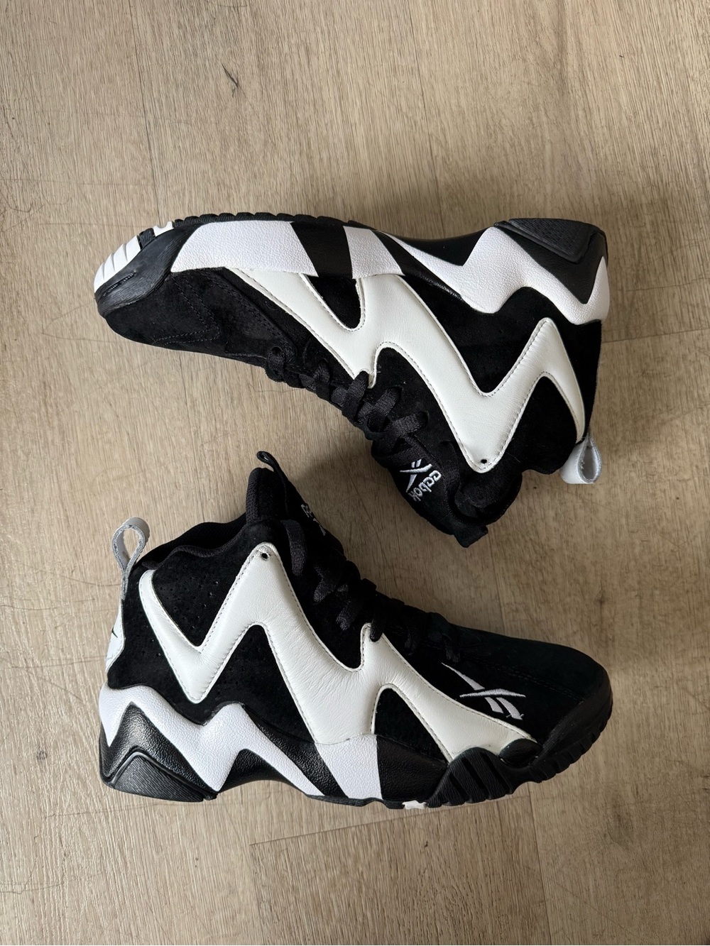 Reebok Kamikaze 2 OG Retro ‘Black White’ 2020 FV2969 Sz 8.5 men’s PREOWNED